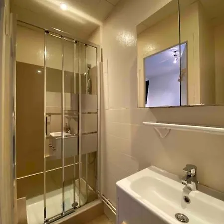 Lion D'or 25 - Meublee Et Equipee - Centre-ville Apartment